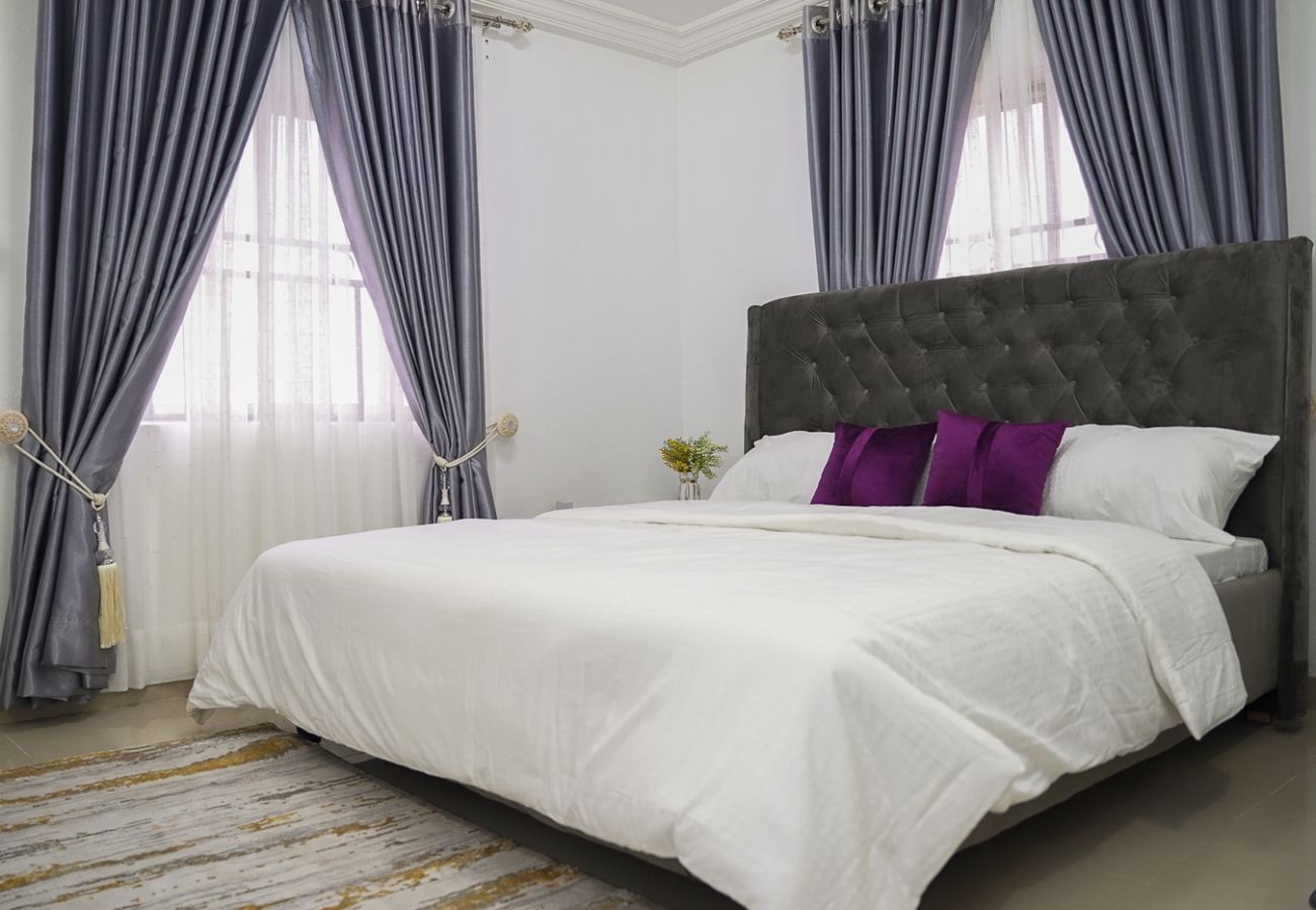 Apartment in Lagos - Lovely 3 Bedroom Apartment, Maryland, Ikeja - Whiteoak