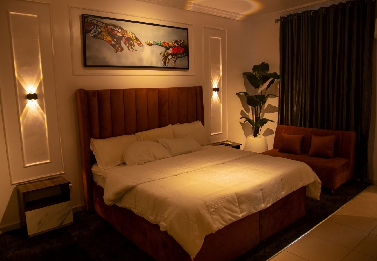 Apartment in Lekki - Tastefully furnished one bedroom apartment- Lekki phase 1  (inverter)