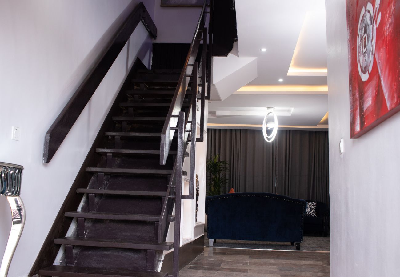 Apartment in Lagos - Exquisite 3 bedroom shortlet apartment at 1004 Victoria Island (Interval of 4 hours no power)