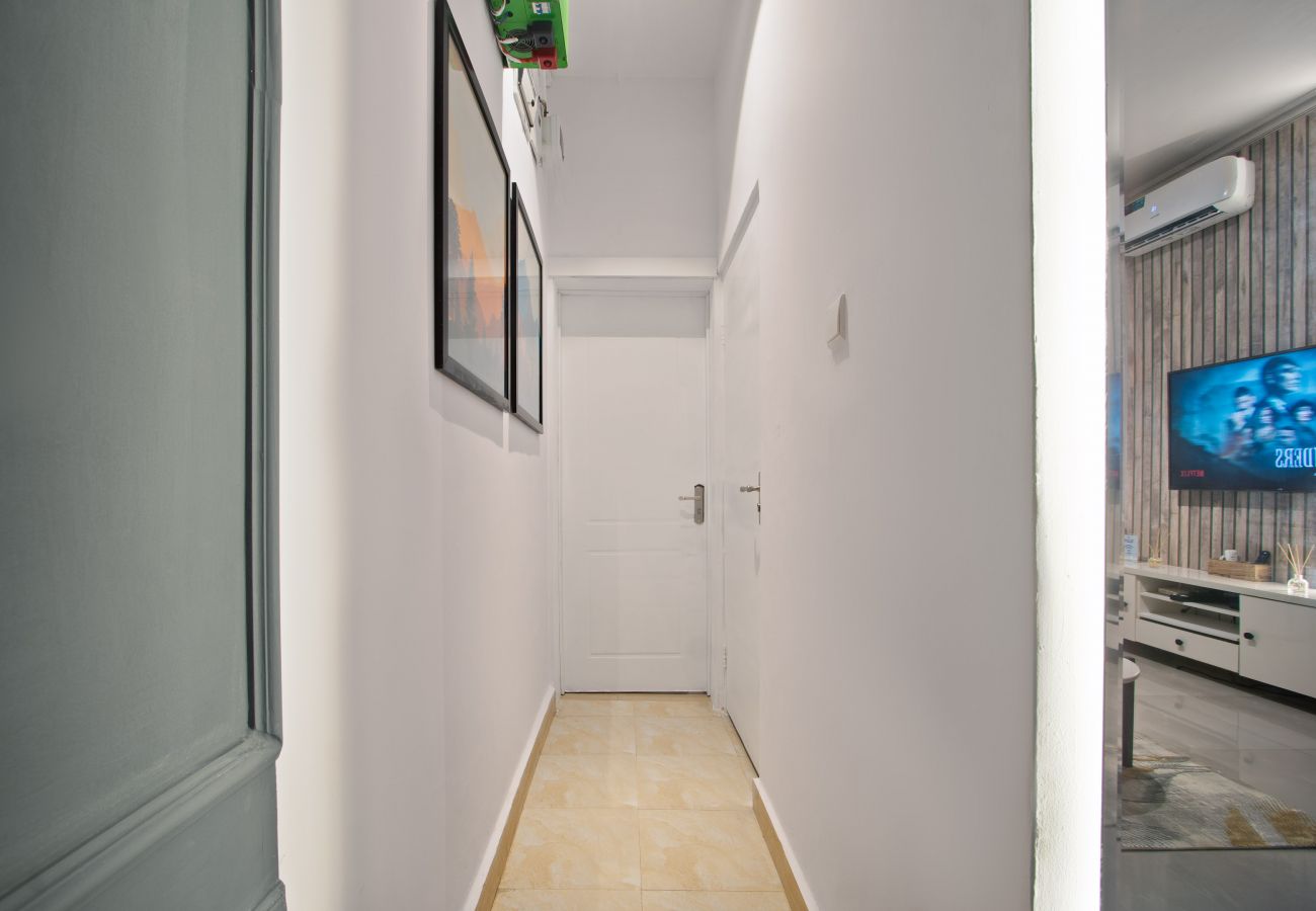 Apartment in Lekki - Lovely 1 bedroom Apartment lekki phase 1 (inverter)
