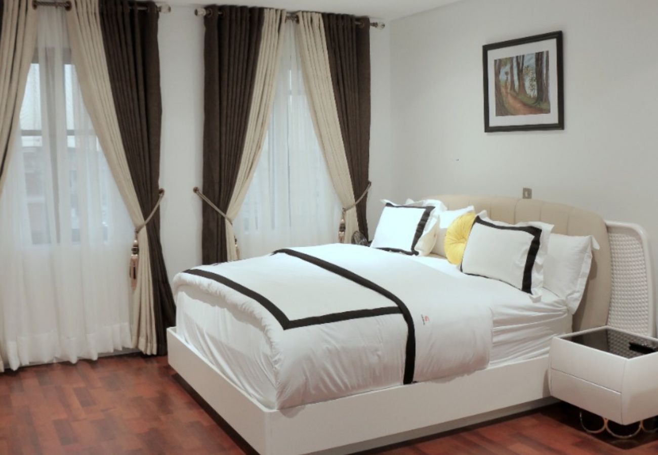 Apartment in Lekki -  Channel Inspired 3 bedroom apartment  - Lekki phase 1