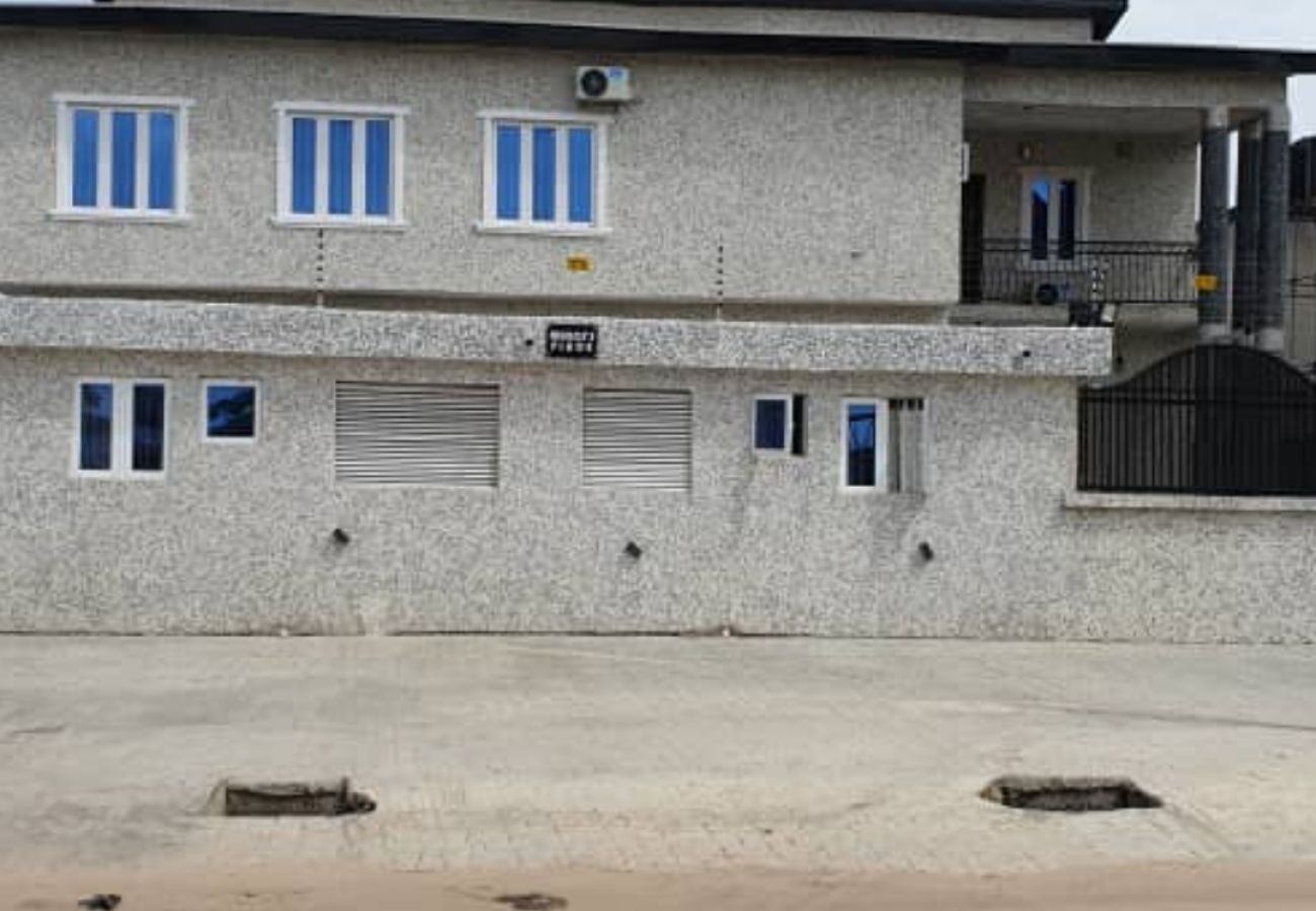 Apartment in Lekki - 3 bedroom apartment with complimentary private beach-lekki penisula scheme 2
