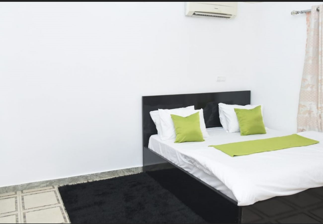 Apartment in Abuja - Elegant 3 bedroom apartment in RiverPark Estate Lugbe- Abuja (Inverter)