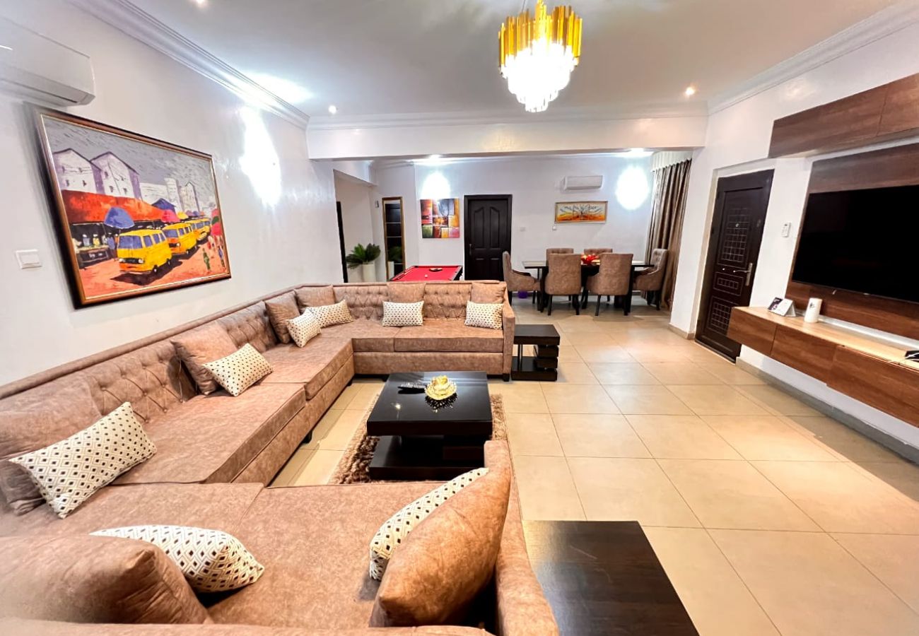 Apartment in Lagos - Dazzling 3 bedroom coffee apartment-Oniru Victoria Island 
