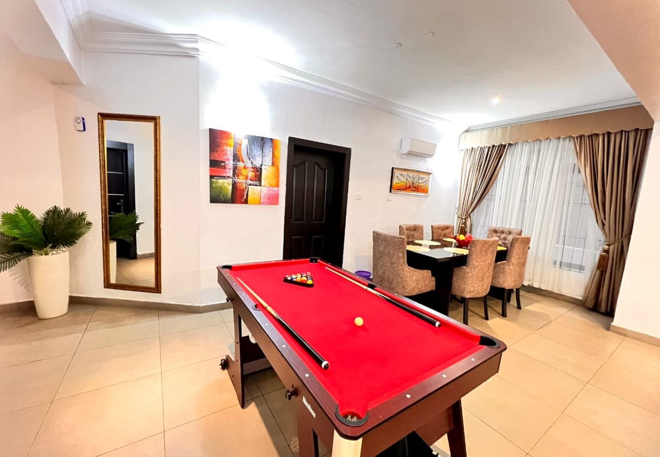 Apartment in Lagos - Dazzling 3 bedroom coffee apartment-Oniru Victoria Island 