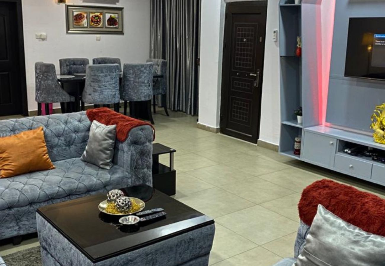 Apartment in Lagos - Lovely 3 Bedroom gray apartment-Oniru- Victoria Island 