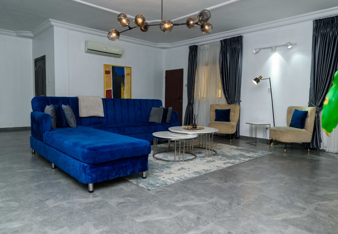 Apartment in Lekki - Sapphire 3 Bedroom Apartment in Lekki Phase 1