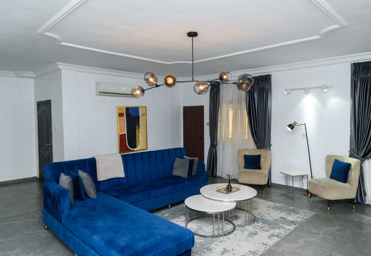 Apartment in Lekki - Sapphire 3 Bedroom Apartment in Lekki Phase 1