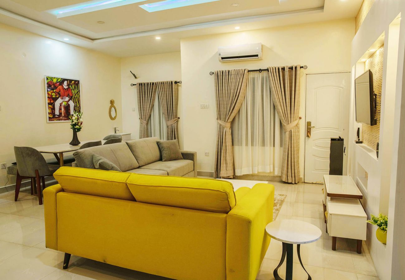 Apartment in Owerri -  Luxury 3 bedroom Apartment - Owerri  (IMSU back gate)