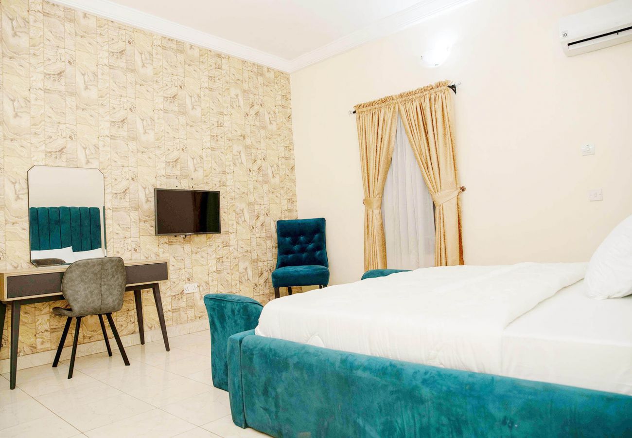Apartment in Owerri -  Luxury 3 bedroom Apartment - Owerri  (IMSU back gate)