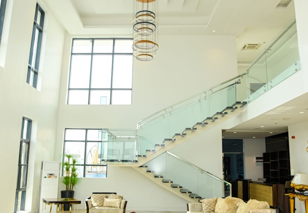 Townhouse in Lagos - Luxury 1 bedroom penthouse with pool/private cinema - Banana island 