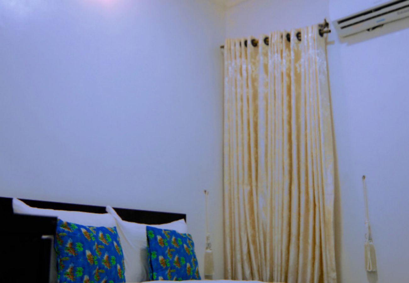 Apartment in Lekki - Beautiful 4 Bedroom apartment in Lekki Phase 1