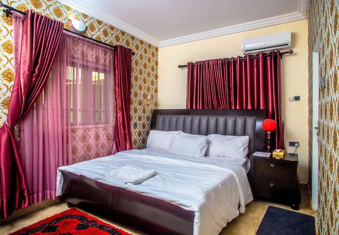 Apartment in Magboro - Beautiful 2 bedroom Apt- Magboro, Behind Punch Newspaper Lagos Ibadan Expressway
