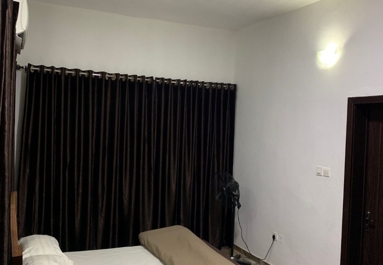 Apartment in Lekki - Lovely 3 Bedroom apartment - Osapa London Lekki (Inverter)