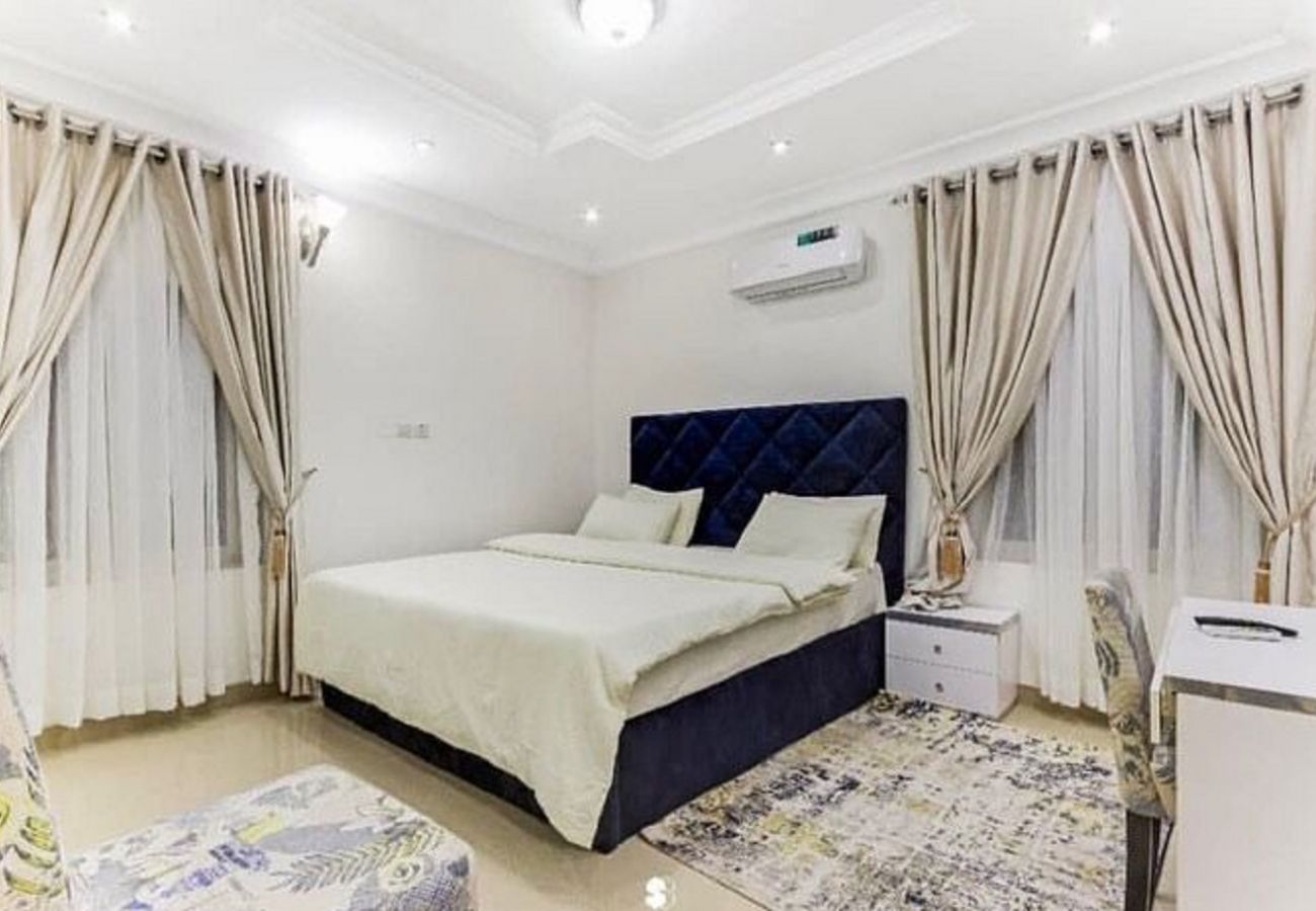 Apartment in Lagos - Lovely 3 Bedroom Apartment in Parkview estate - Ikoyi