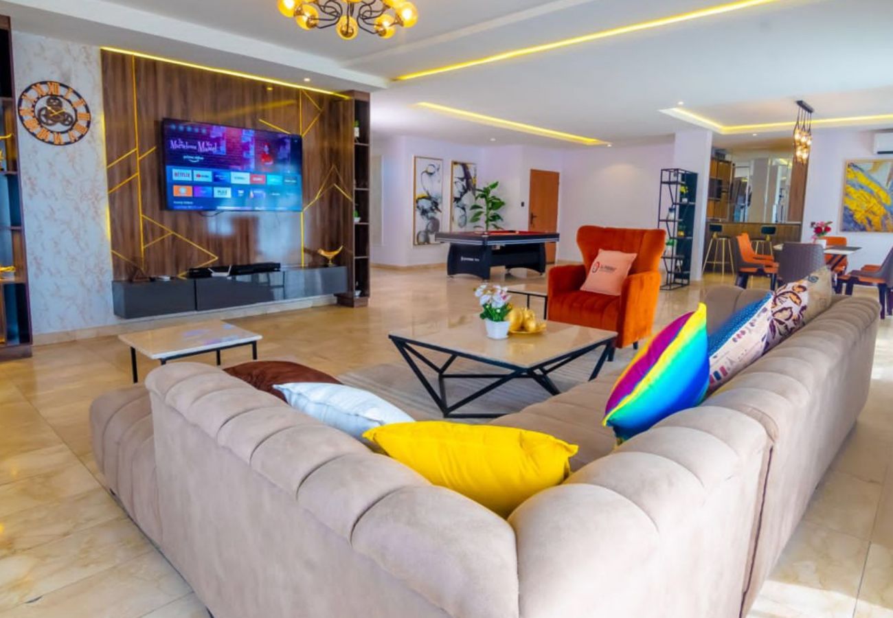 Apartment in Lagos - Spacious 4 bedroom Penthouse with Snooker , Swimming and gym - Oniru Victoria Island 