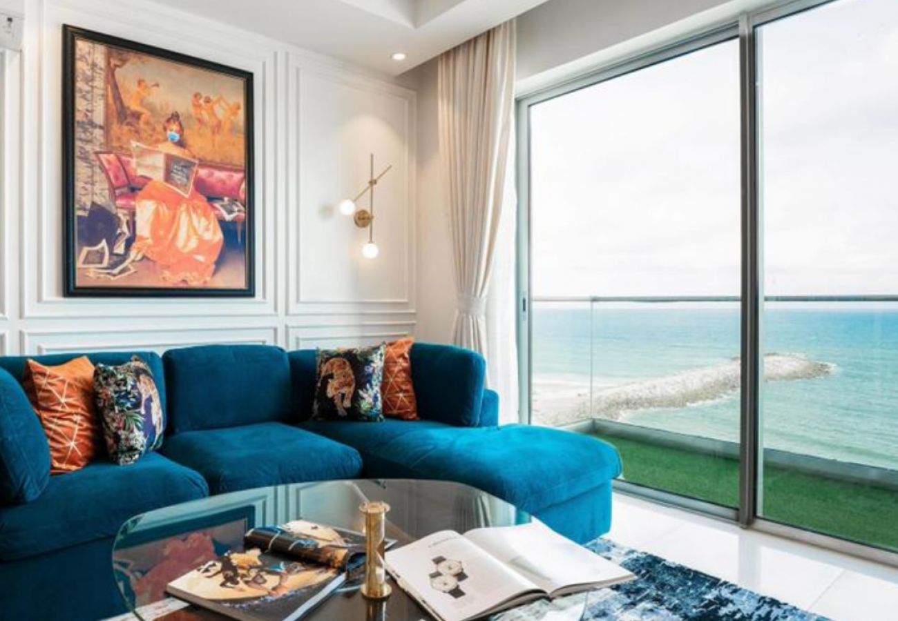 Apartment in Lekki - Stunning 3 bedroom Apartment in blue waters, Lekki