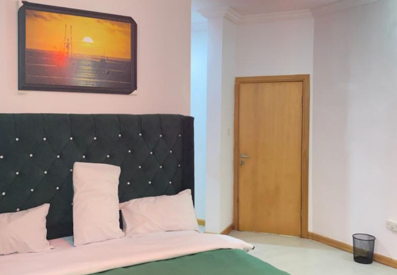 Apartment in Lekki -  Beautiful 3 Bedroom Apartment - Osapa London Lekki (Inverter)