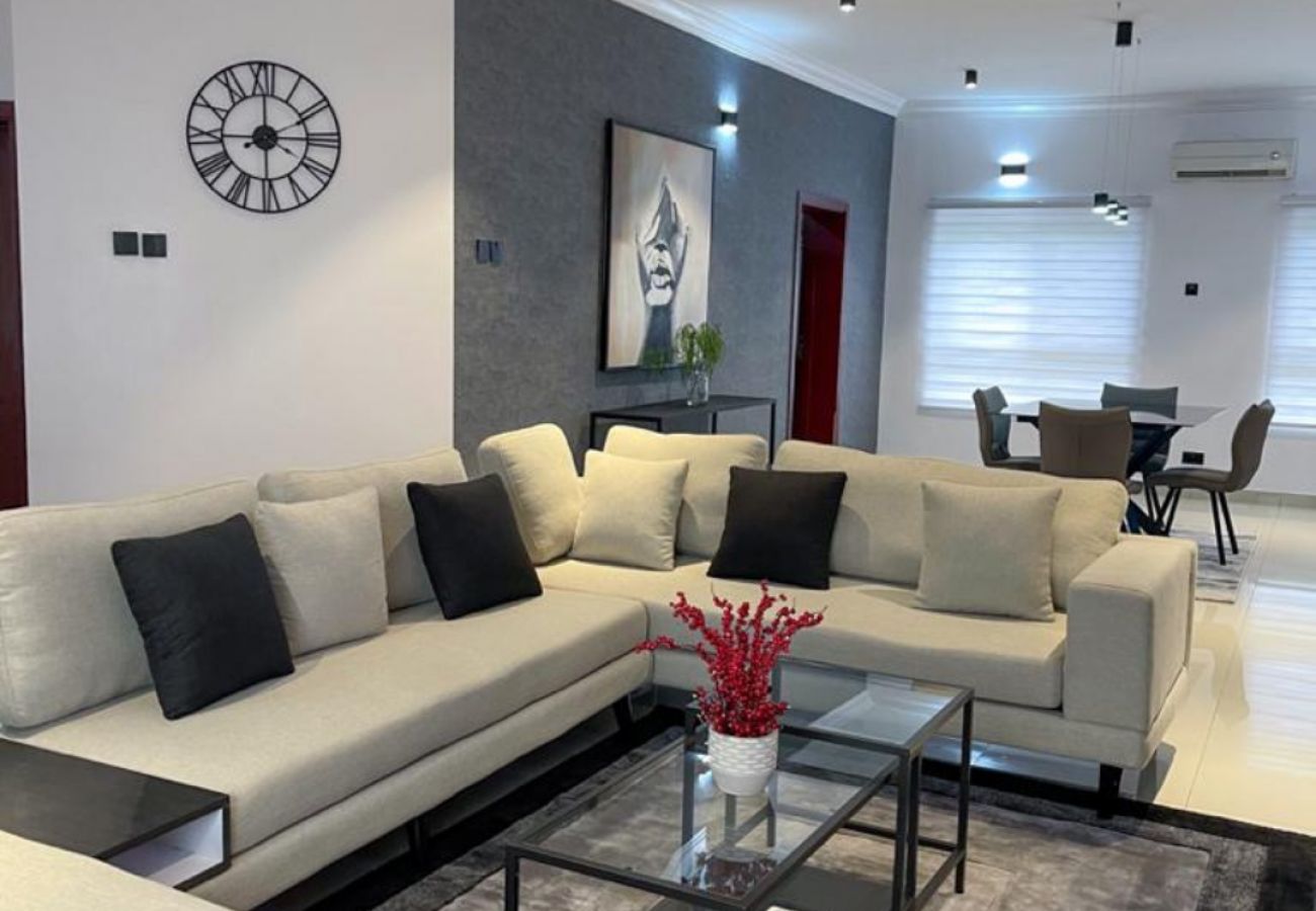 Apartment in Lekki - Stunning 3 bedroom apartment in Chevron 