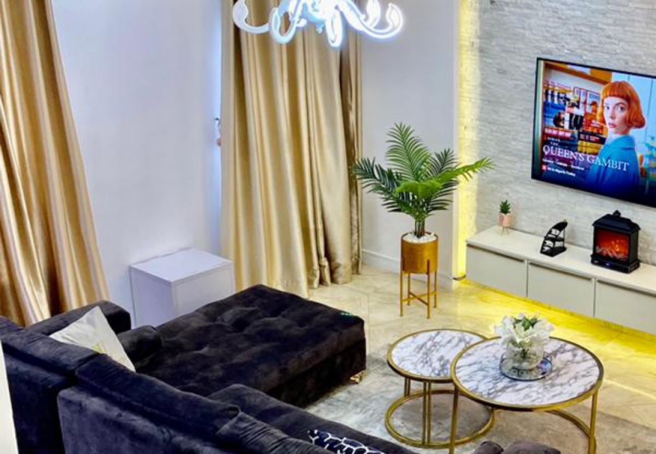 Apartment in Lekki - Beautiful 3 Bedroom Apartment - Osapa  London Lekki
