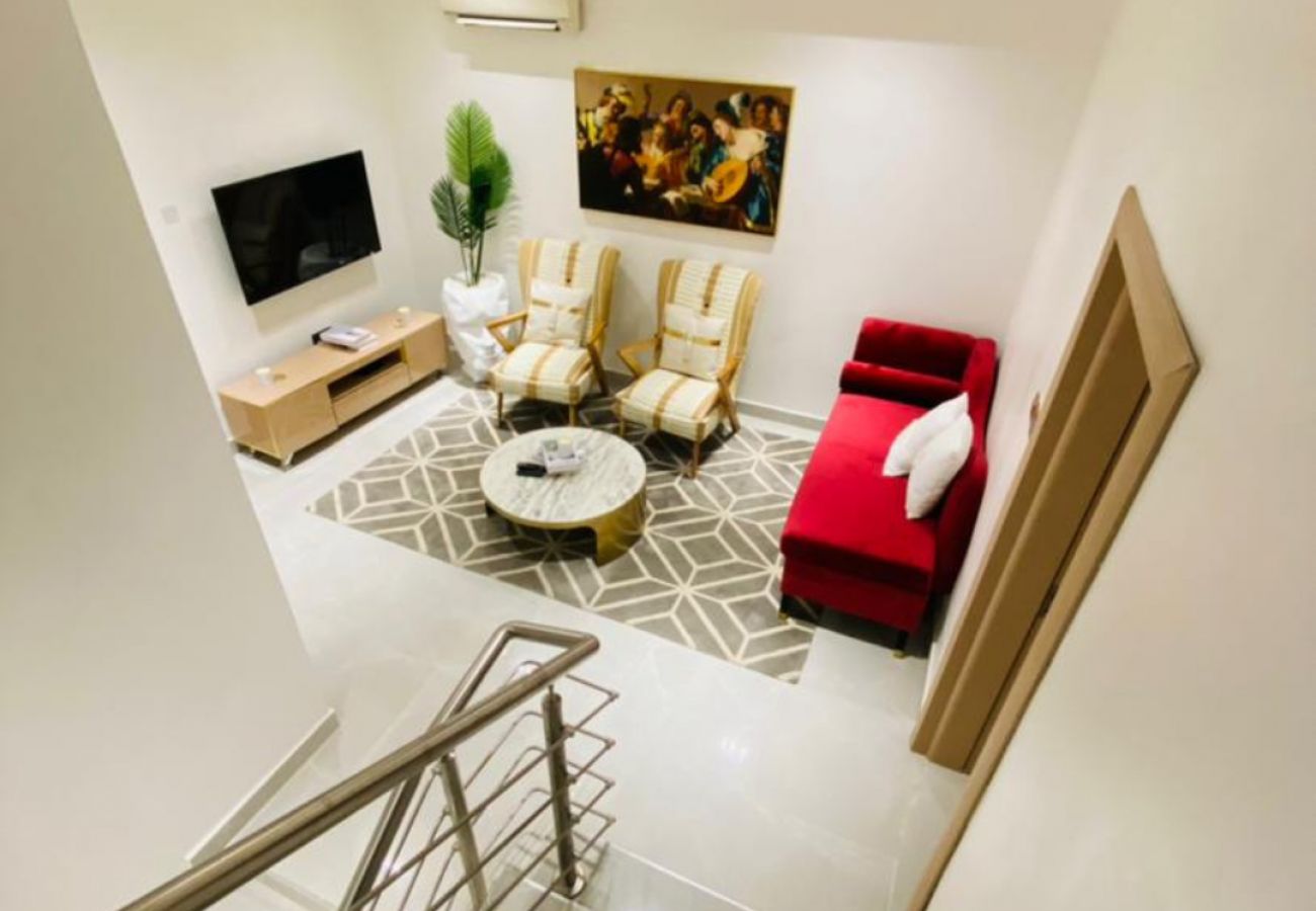 Apartment in Lagos - Exquisite 3 bedroom apartment located off Alexander road, Ikoyi (Inverter)