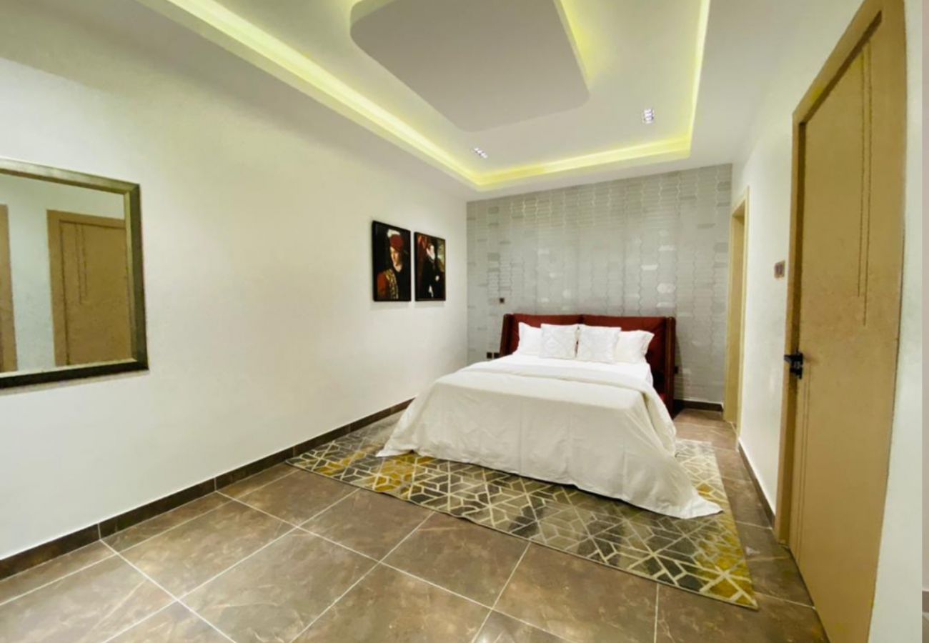 Apartment in Lagos - Exquisite 3 bedroom apartment located off Alexander road, Ikoyi 