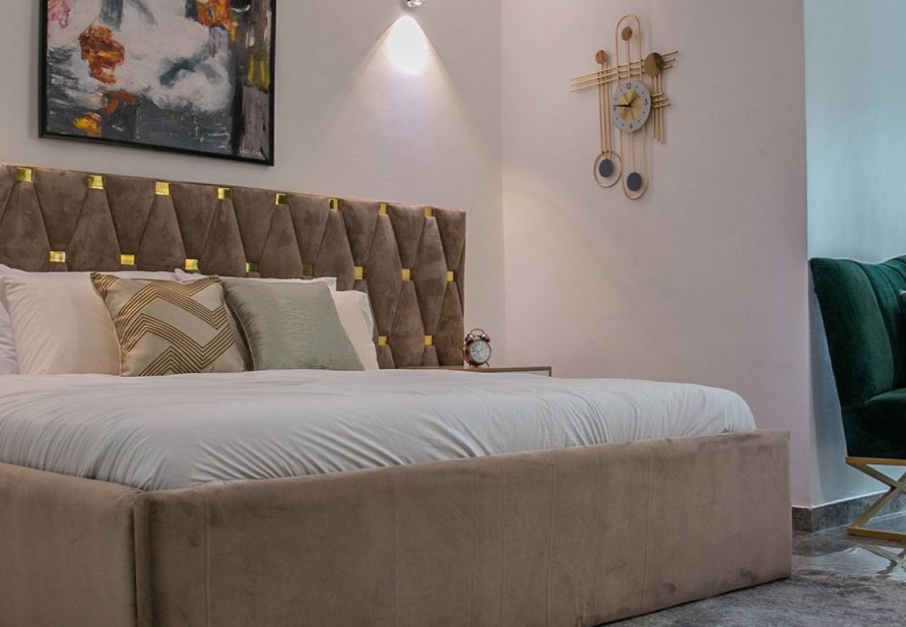House in Lekki - Luxury 3 bedroom  semi detached duplex with snooker at chisco ikate, Lekki  lagos  (inverter)