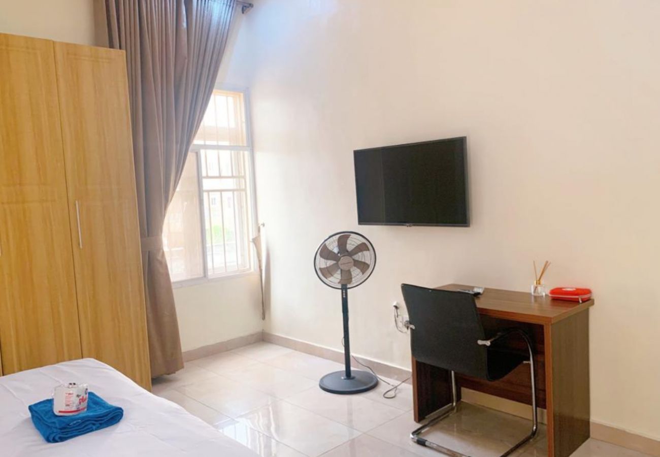 Apartment in Lagos - Cute 2 bedroom apartment in  oniru estate victoria island lagos (Inverter)