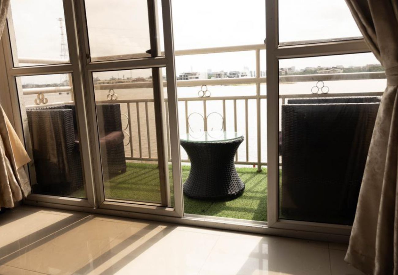 Apartment in Lekki - Beautiful 3 bedroom waterfront in Lekki Phase 1