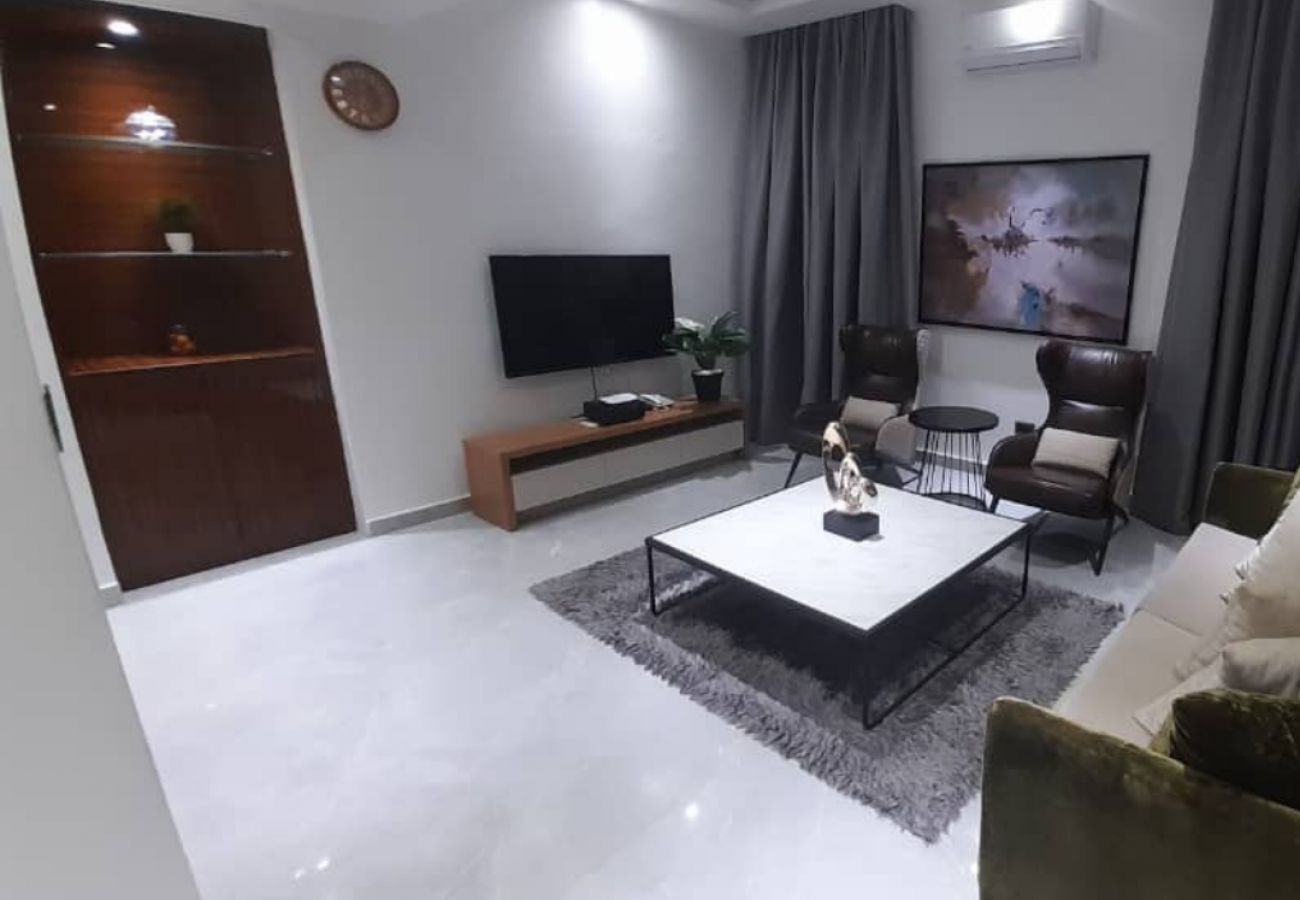 Apartment in Lagos - Luxury 1 Bedroom Apartment in Lugard Avenue Ikoyi