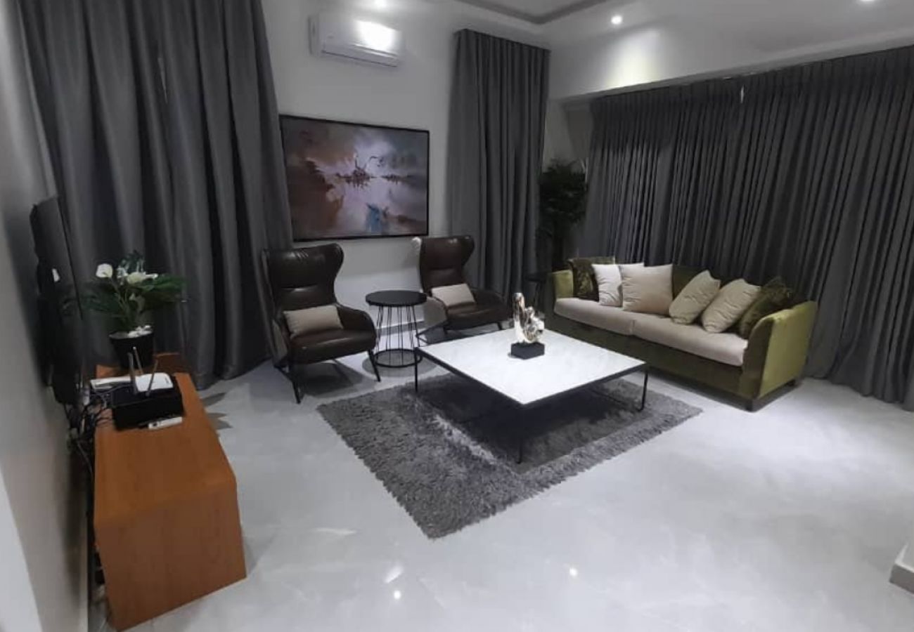 Apartment in Lagos - Lovely 1 Bedroom Apartment in Lugard Avenue Ikoyi