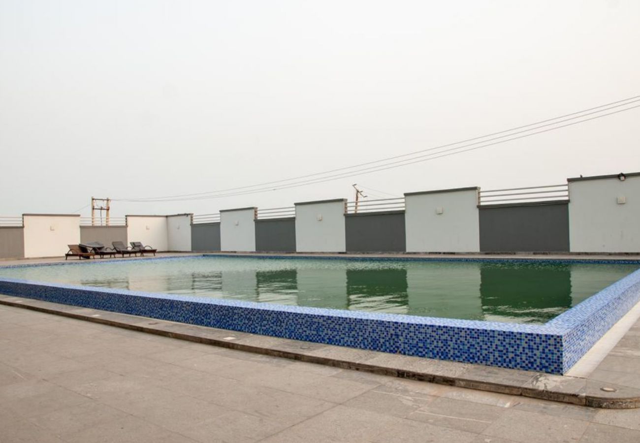 Apartment in Lekki - Exquisite 3 Bedroom Apartment with an outdoor plunge pool in Blue waters Oniru, Lekki