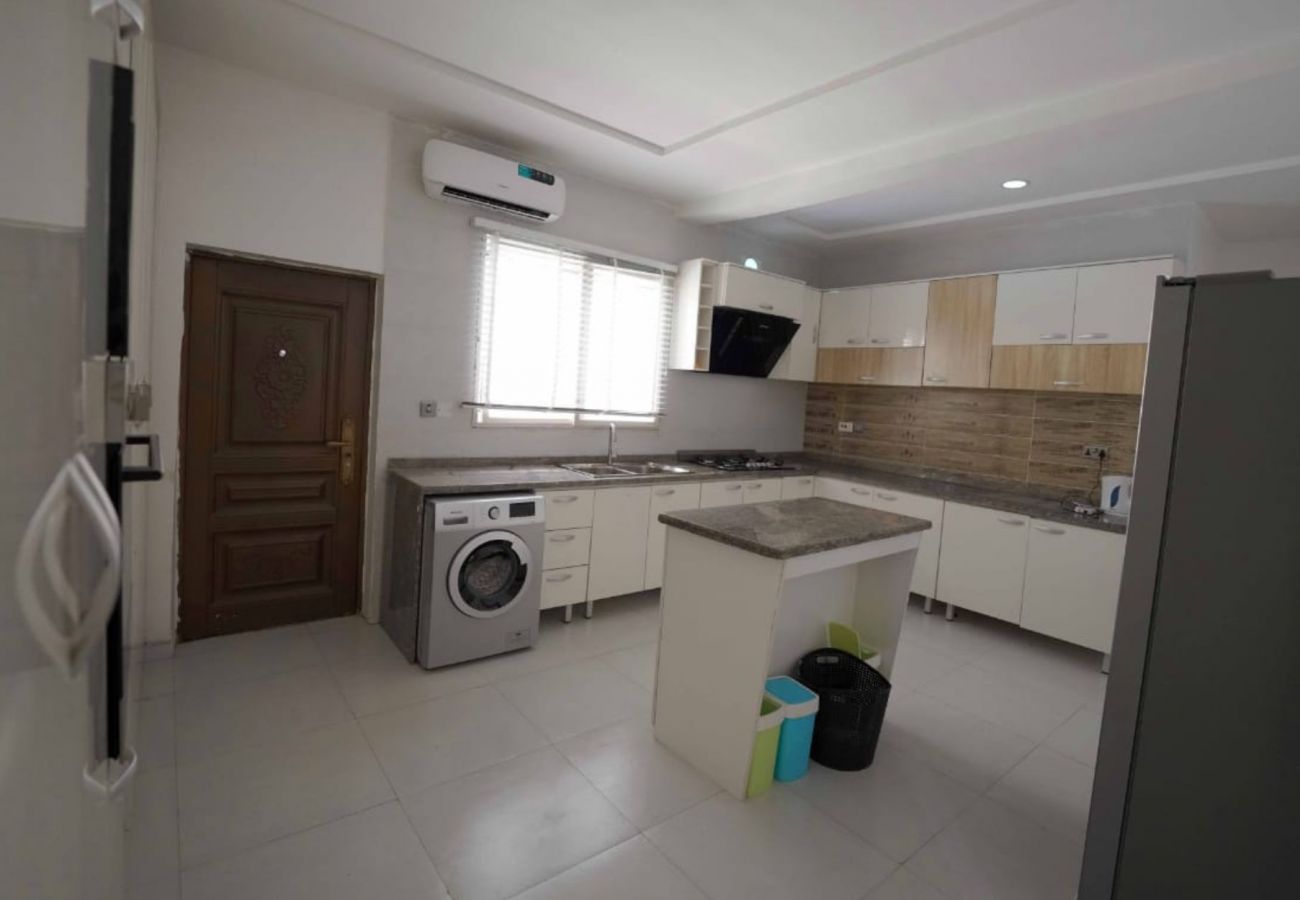 Apartment in Lekki - COSY 3-BEDROOM DUPLEX WITH A GYM AND SWIMMING POOL_off orchid road eleganza bus stop lekki