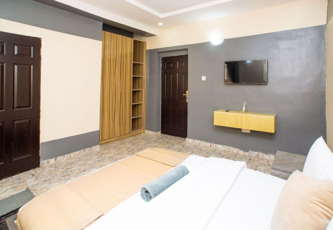 Apartment in Abuja - Breathtaking 3 Bedroom apartment | LIFECAMP ABUJA (Inverter)A