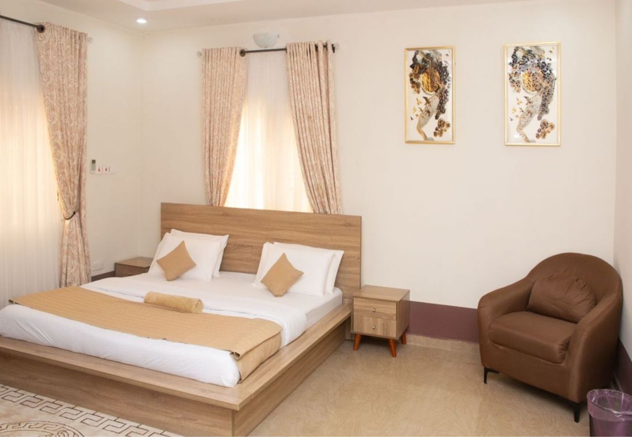 Apartment in Abuja - Lovely 3 Bedrom apartment| LIFECAMP FCT ABUJA (Inverter)