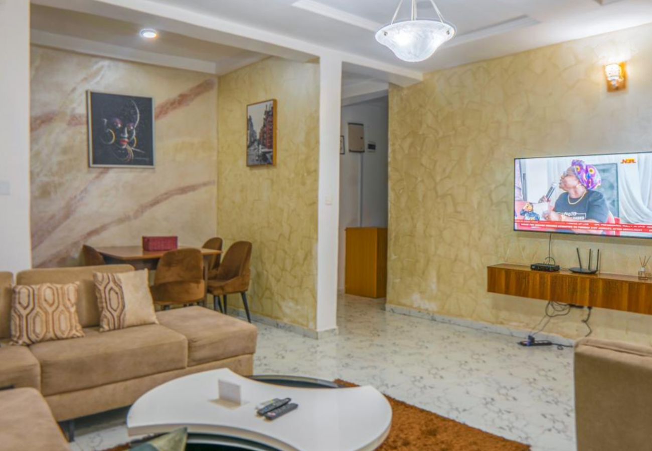 Apartment in Abuja - Lovely 3 Bedrom apartment| LIFECAMP FCT ABUJA (Inverter)