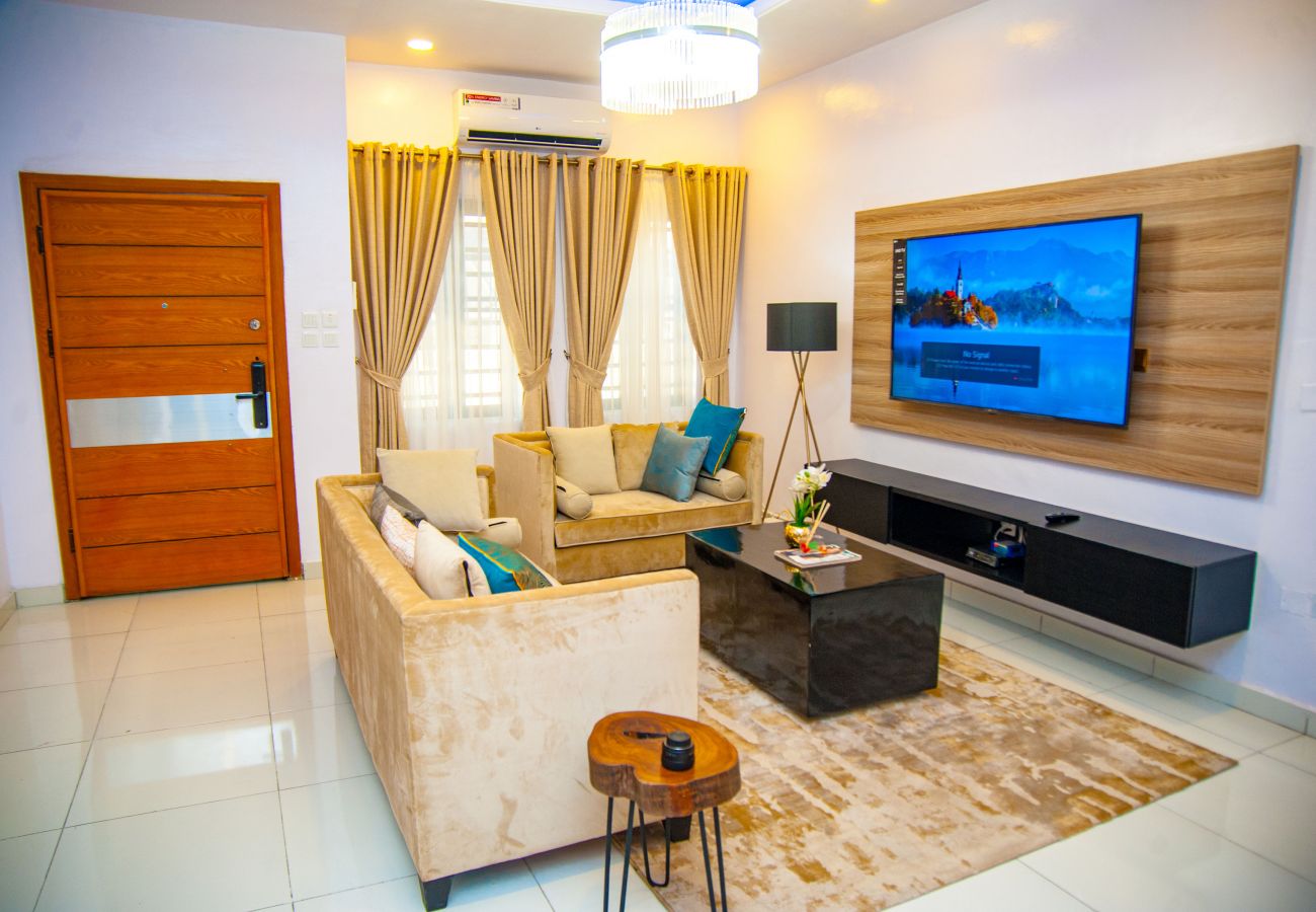 House in Lagos - Majestic 3 bedroom Duplex | Ajah Lagos (inverter)