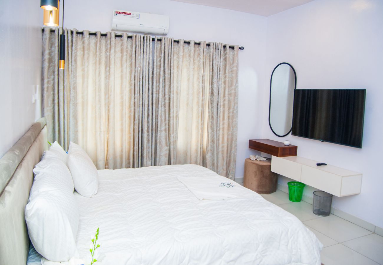 House in Lagos - Majestic 3 bedroom Duplex | Ajah Lagos (inverter)