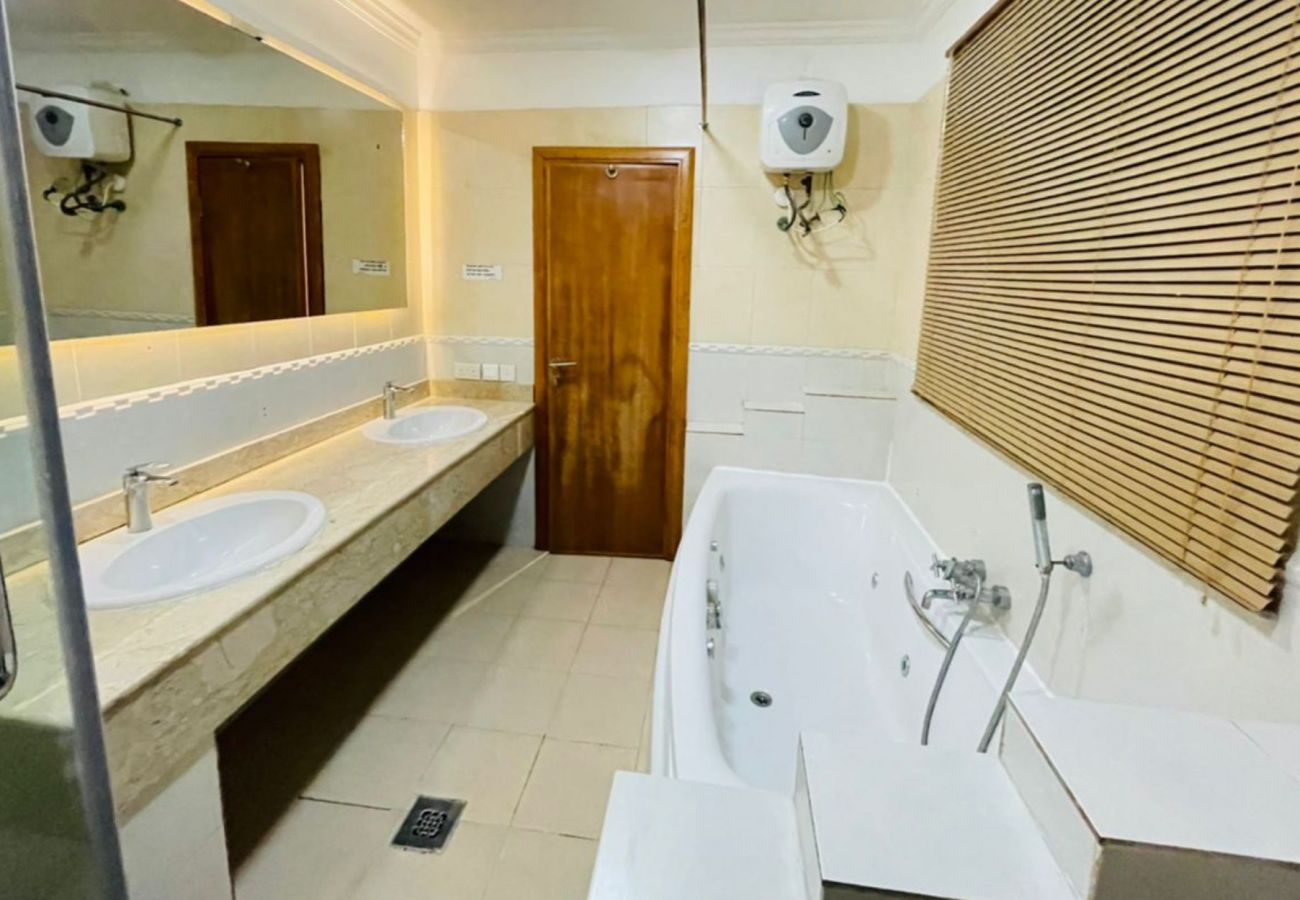 Apartment in Lagos - Adorable 3 Bedroom apartment with a swimming pool and a gym| Ikoyi