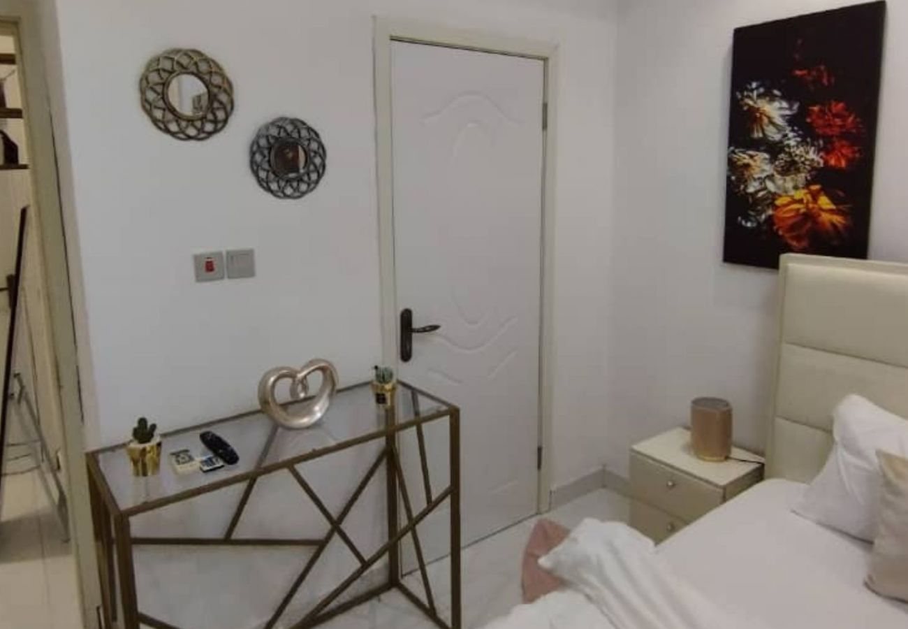 Apartment in Lekki - Dazzling 2 bedroom apartment with swimming pool | Chisco Lekki