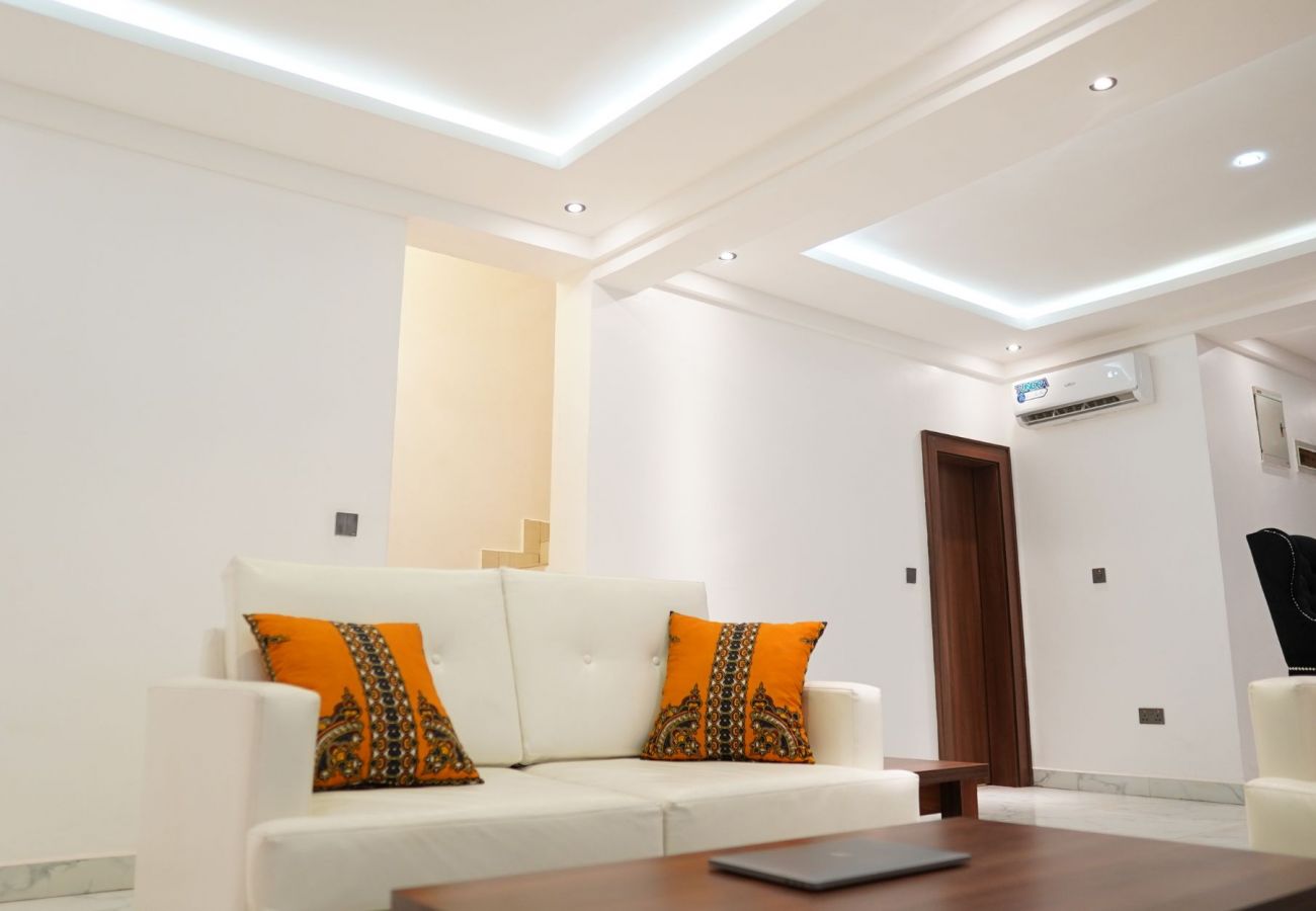 Apartment in Abuja - Appealing 2 Bedroom apartment | Katampe 