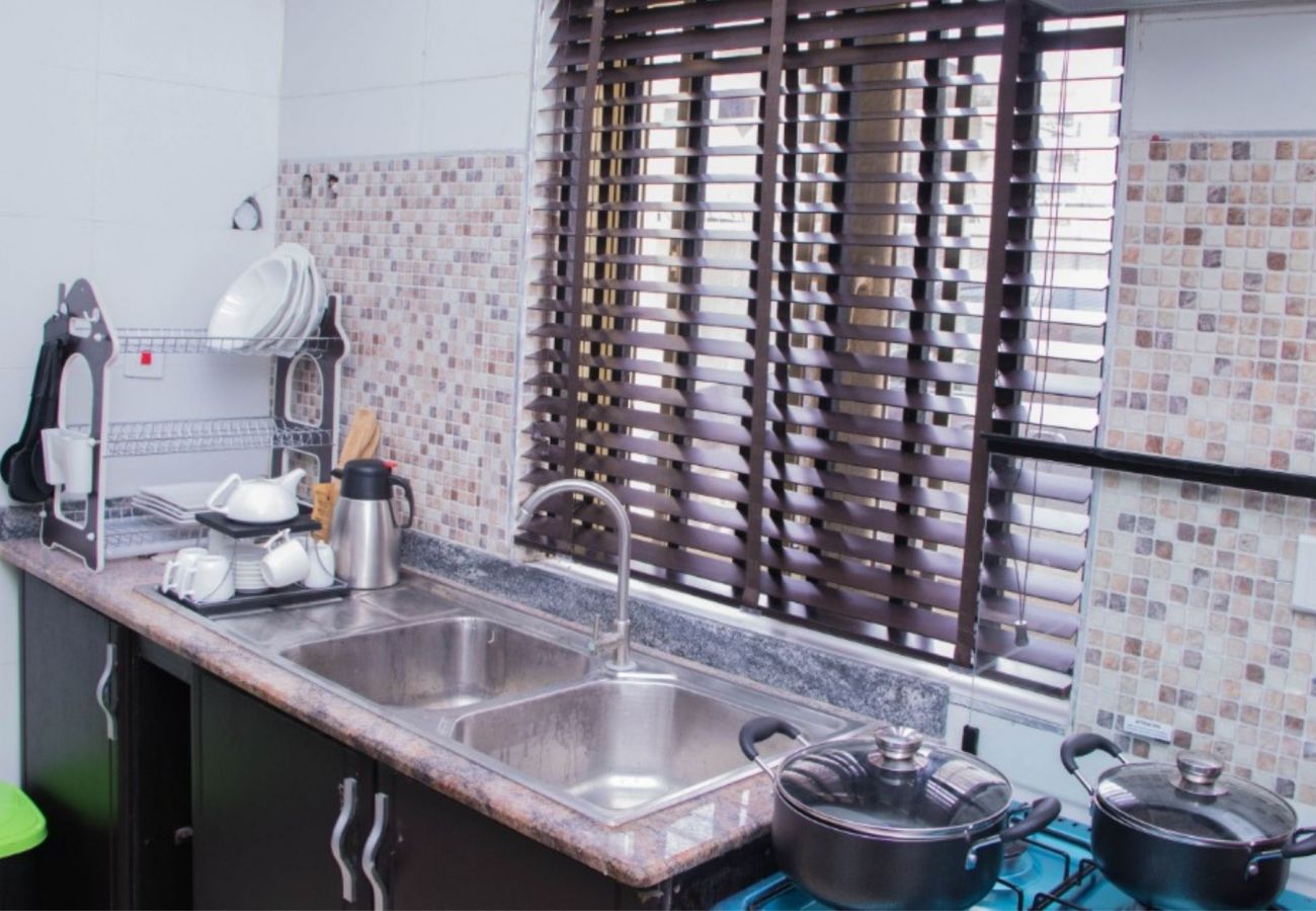 Apartment in Lagos - Beautiful 2 bedroom cottage | off ajose adeogun Victoria island (inverter)