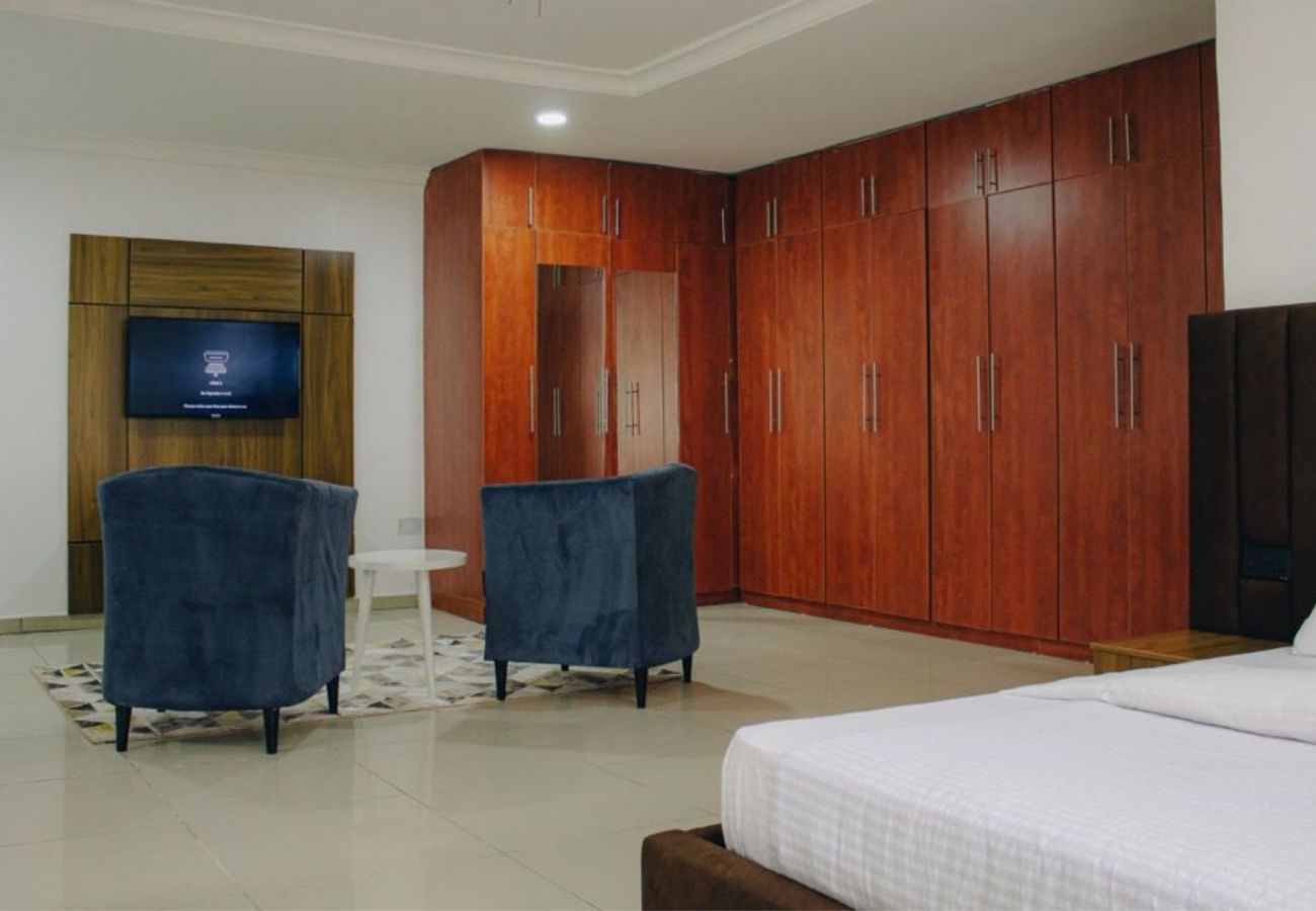 Apartment in Abuja - Enticing 4 bedroom duplex | Wuse 2, Abuja