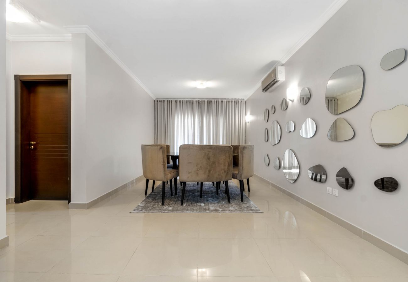 Apartment in Lagos - Admirable 4-bedroom with an outdoor pool and gym | Banana island road, Ikoyi