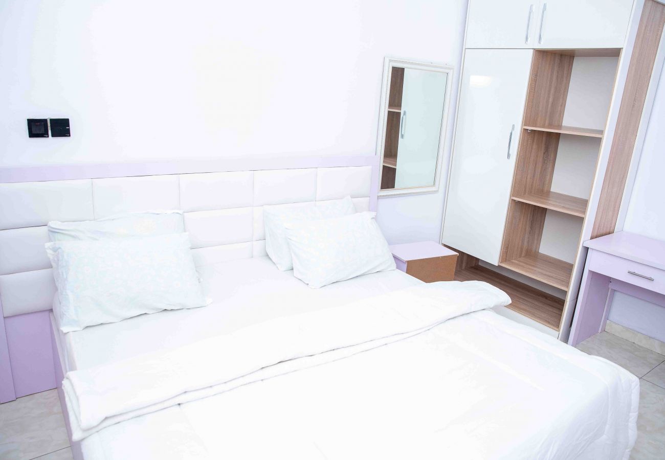 House in Lekki - Classic 4-Bedroom duplex in Ikota, Lekki(inverter)