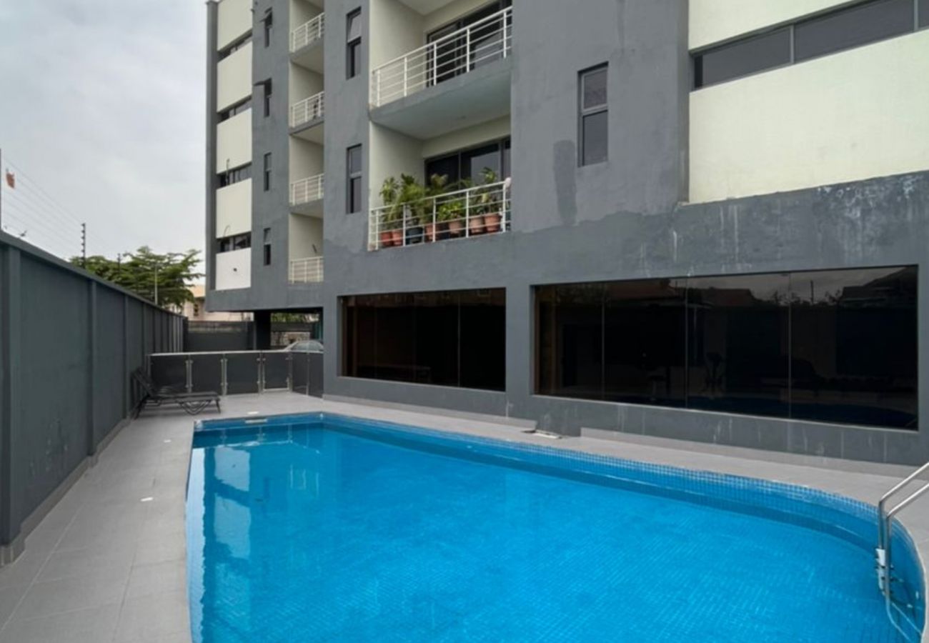 Apartment in Lekki - Charming 1-bedroom apartment with swimming pool and gym | Lekki Phase 1 (Inverter)