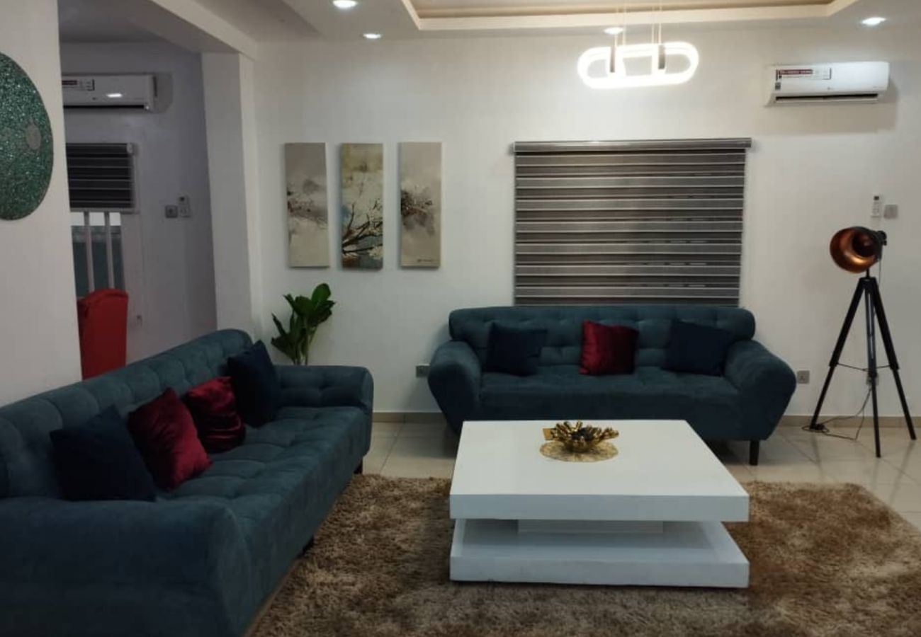 Apartment in Lekki - Elegantly styled 4 bedroom Duplex | ikate lekki(inverter)