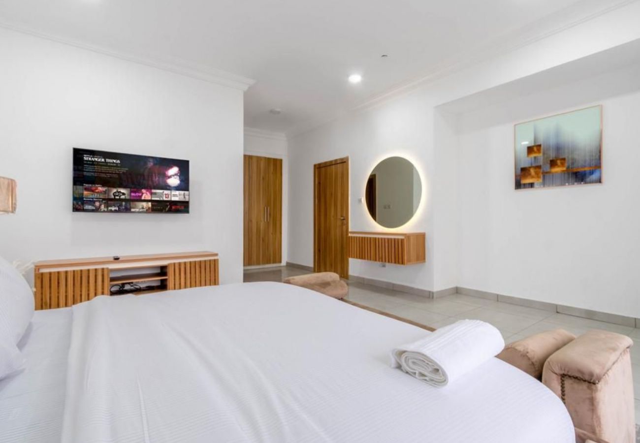 Apartment in Lagos - Attractive 3 bedroom apartment with Premium pool | Victoria-Island
