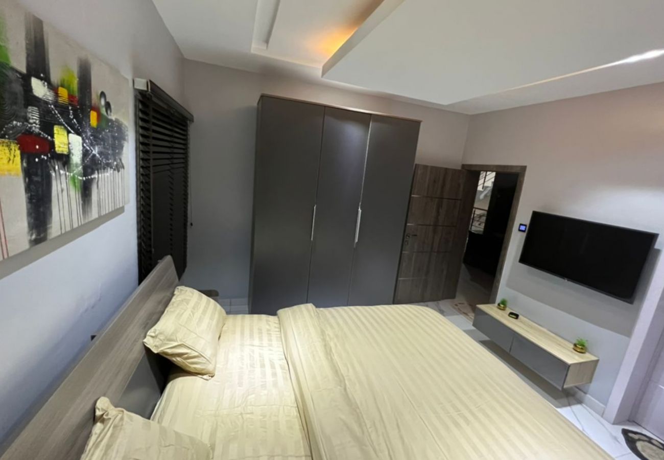 House in Lekki - Premium 4-bedroom with a private cinema | Osapa London,Lekki