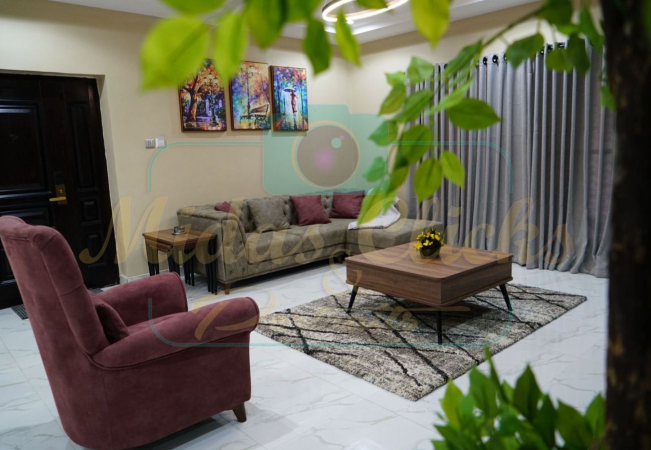 Apartment in Abuja - Cozy 3 -Bedroom apartment | Guzape, Abuja